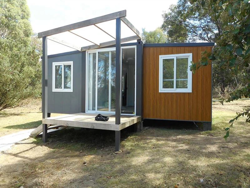 Luxury expandable container home